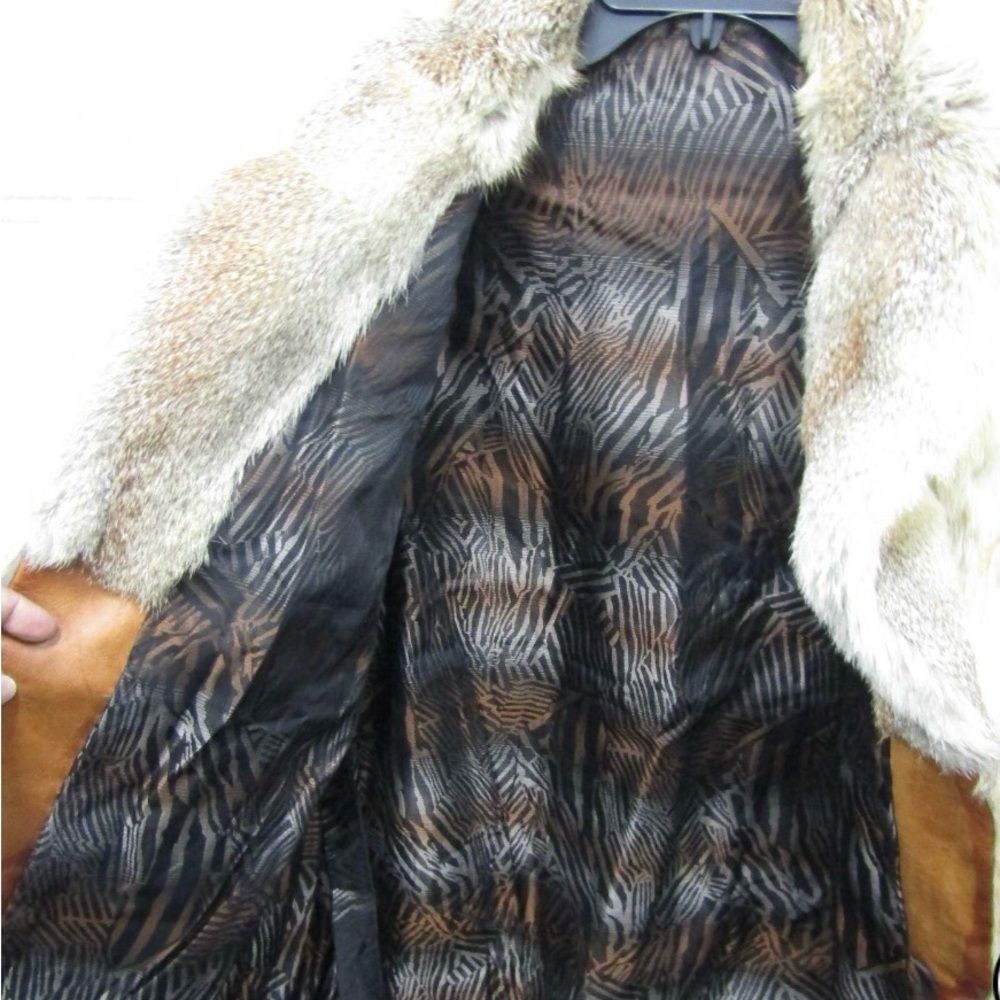 Vintage Unisex Beautiful Assorted Color Long Unbranded Coyote Fur & Leather Coat - Picture 5 of 10